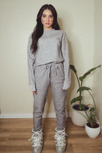 Load image into Gallery viewer, CLOUD COZY UNISEX CREWNECK